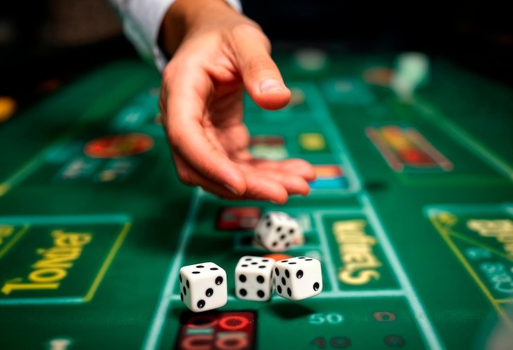 Baccarat game layout and player/banker zones Baccarat table with live dealer on kkslots Allbet
